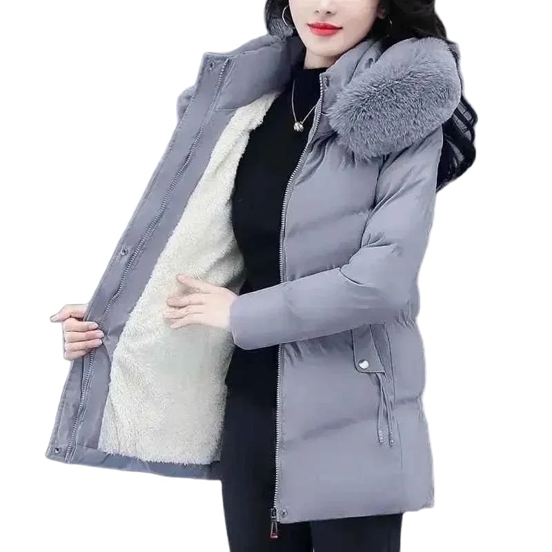 Lange winterjas met dons en fluwelen voering, plus size.